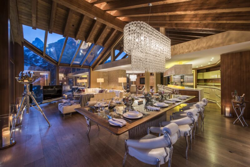 Dining Table + Lounge 3