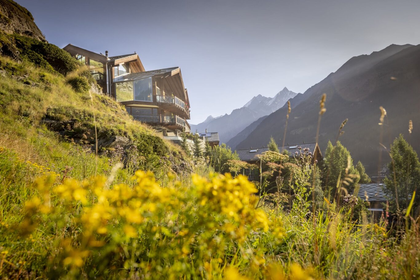 a. Chalet Summer haze flowers and chalet